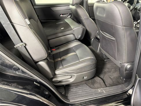 Used 2024 MAZDA CX-90 3.3 Turbo w/ Select Package image 15