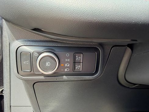 Used 2025 Ford Explorer ST AWD/4WD image 32