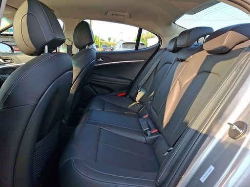 Certified 2026 Genesis G70 2.5T AWD/4WD image 10