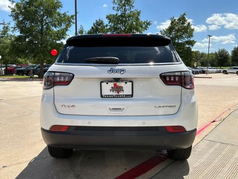 Used 2025 Jeep Compass Limited AWD/4WD image 7