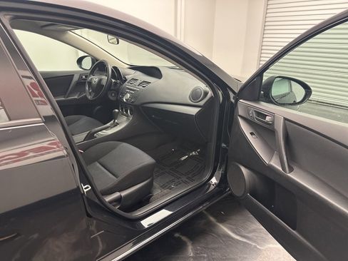 Used 2011 MAZDA MAZDA3 i Sport image 8