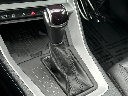 Used 2024 Audi Q3 2.0T Premium image 21