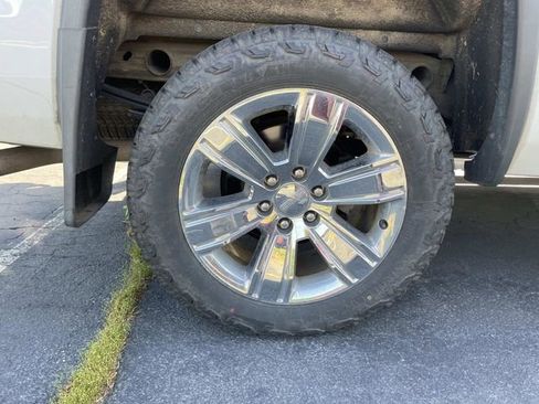 Used 2018 GMC Sierra 1500 SLT AWD/4WD image 12