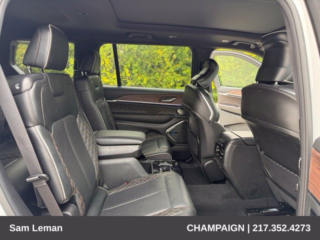 Used 2025 Jeep Grand Cherokee L Summit w/ Obsidian Package AWD/4WD image 22