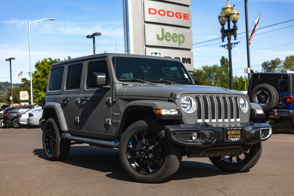 Used 2021 Jeep Wrangler Unlimited Sahara AWD/4WD image 1