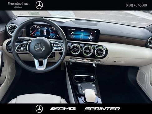 Used 2023 Mercedes-Benz CLA 250 image 21