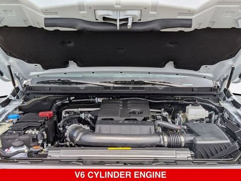 New 2025 Nissan Frontier SV w/ SV Convenience Package AWD/4WD image 38