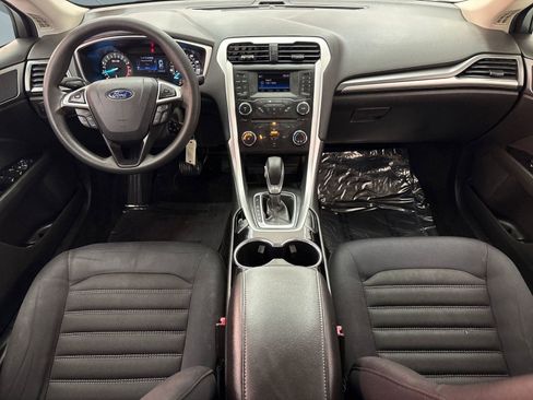 Used 2014 Ford Fusion SE image 14