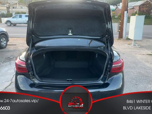 Used 2018 INFINITI Q50 Luxe w/ Essential Package (3.0T Luxe) image 7