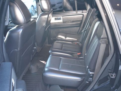 Used 2016 Ford Expedition Limited image 11