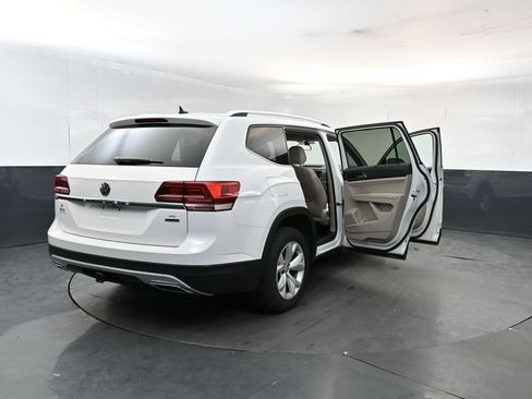 Used 2018 Volkswagen Atlas SE AWD/4WD image 28