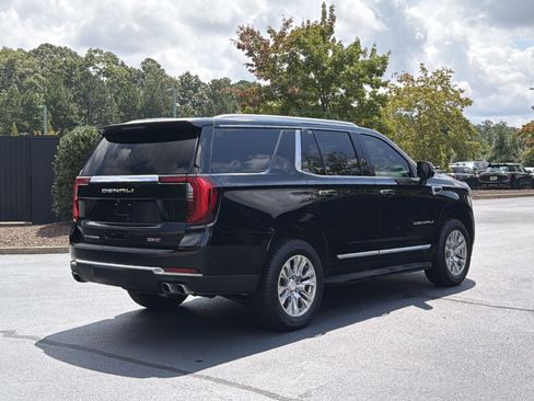 Used 2025 GMC Yukon Denali AWD/4WD image 3