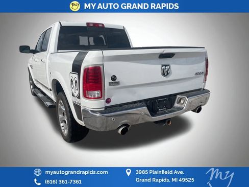 Used 2017 RAM 1500 Laramie image 7