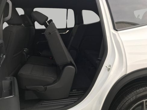 Certified 2025 GMC Acadia Elevation image 26