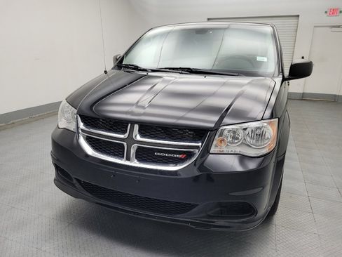 Used 2020 Dodge Grand Caravan SE image 15