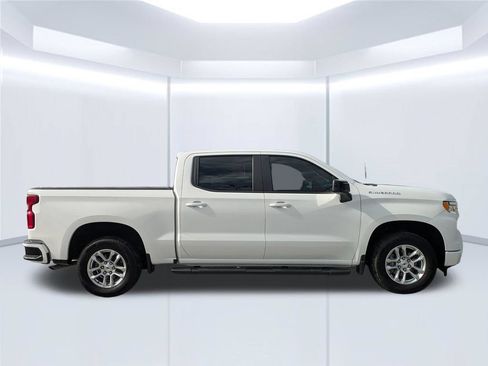 Used 2023 Chevrolet Silverado 1500 RST RWD image 7