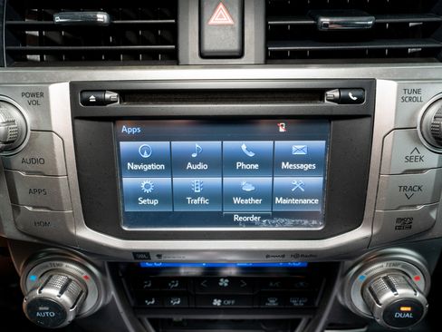 Used 2018 Toyota 4Runner Limited image 19