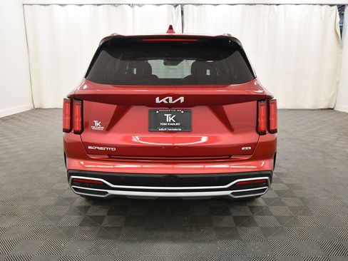 Certified 2023 Kia Sorento SX AWD/4WD image 6