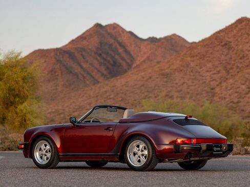 Used 1989 Porsche 911 Carrera RWD image 7