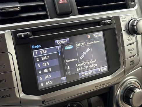 Used 2016 Toyota 4Runner SR5 Premium image 32