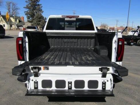 Used 2025 GMC Sierra 3500 Denali w/ Denali Reserve Package image 6