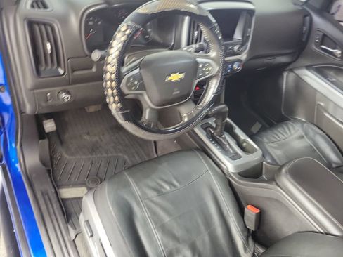 Used 2019 Chevrolet Colorado LT w/ LT Convenience Package RWD image 11