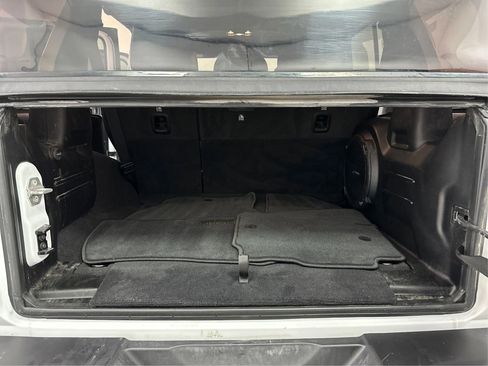 Used 2022 Jeep Wrangler Unlimited Rubicon w/ Cold Weather Group image 11