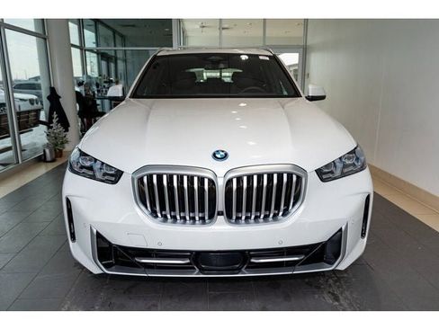 New 2026 BMW X5 xDrive50e w/ Premium Package AWD/4WD image 42