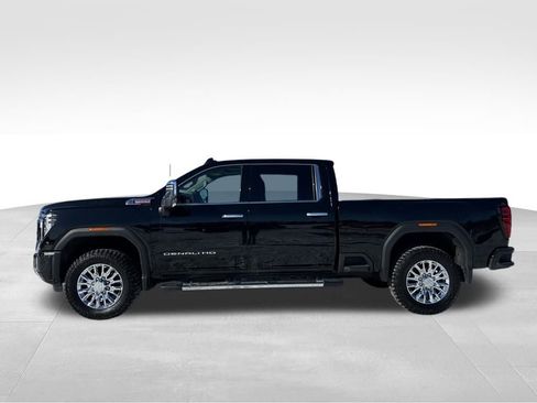 Used 2024 GMC Sierra 2500 Denali image 11