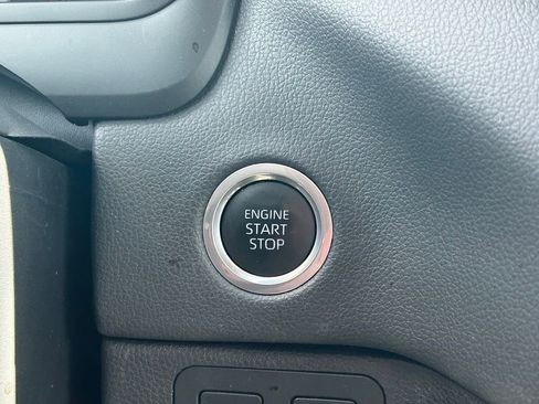 Used 2024 Toyota Tundra Limited image 29