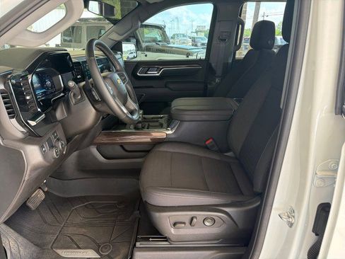 Used 2025 Chevrolet Silverado 1500 LT w/ Texas Edition Plus RWD image 18