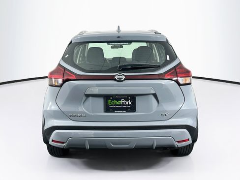 Used 2022 Nissan Kicks SV FWD image 7