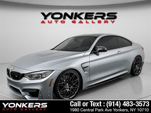 Used 2017 BMW M4 Coupe image 1