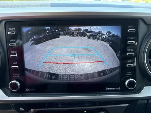 Used 2022 Toyota Tacoma SR5 w/ Technology Package RWD image 31