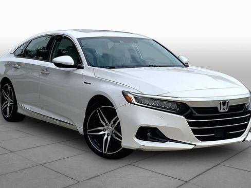 Used 2021 Honda Accord Touring image 3