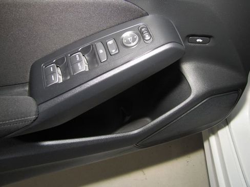 Certified 2023 Honda Civic LX image 11