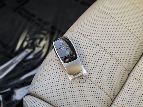 Used 2019 Mercedes-Benz E 450 E 450 w/ AMG Line Package image 47