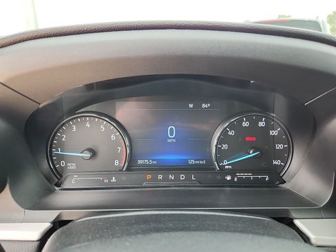 Used 2022 Ford Explorer XLT RWD image 17