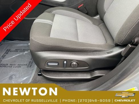 Used 2024 Chevrolet Blazer LT w/ Convenience Package FWD image 6