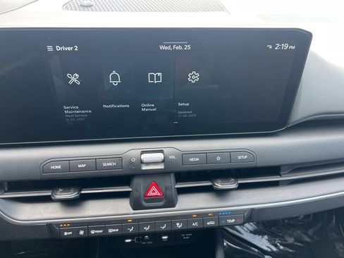 Used 2025 Kia K4 LXS image 30