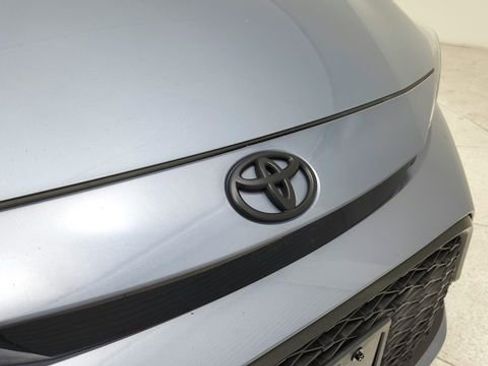 Used 2023 Toyota Corolla SE image 12