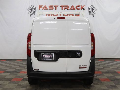 Used 2021 RAM ProMaster City Tradesman image 5
