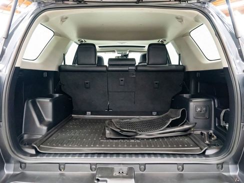Used 2022 Toyota 4Runner SR5 Premium w/ Moonroof Package AWD/4WD image 8