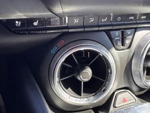 Used 2024 Chevrolet Camaro LT w/ Technology Package image 14