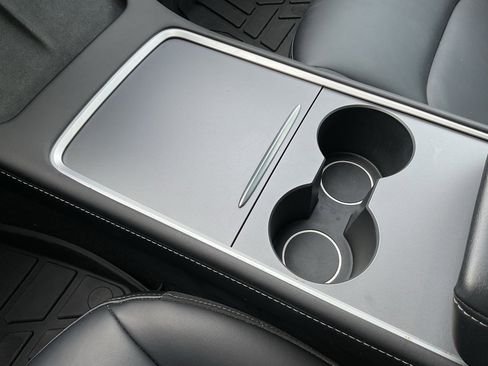 Used 2022 Tesla Model 3 Long Range image 33