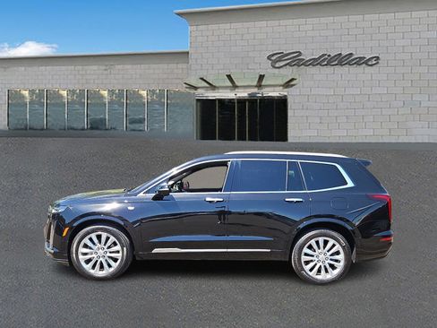 Used 2021 Cadillac XT6 Premium Luxury AWD/4WD image 7