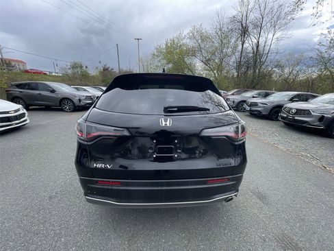 Used 2024 Honda HR-V Sport image 29