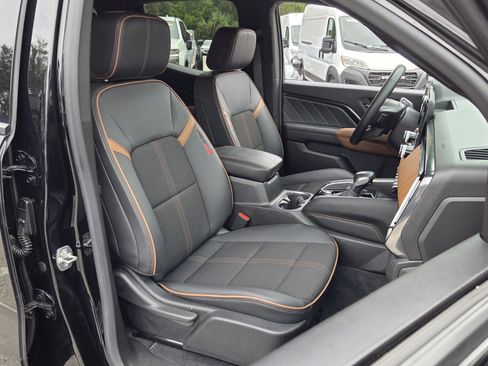 Used 2024 GMC Canyon AT4 AWD/4WD image 24
