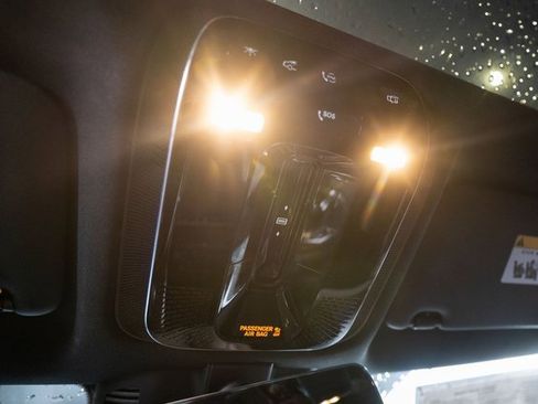 Certified 2025 Mercedes-Benz C 300 4MATIC Sedan image 21