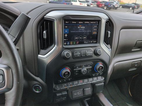 Certified 2021 Chevrolet Silverado 1500 LTZ w/ LTZ Convenience Package II AWD/4WD image 13